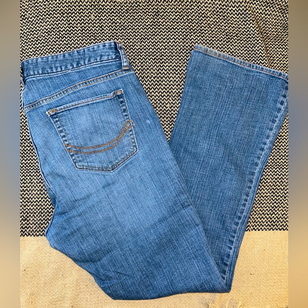 Old Navy • The Dreamer Jeans, Mid rise bootcut, size 14 regular